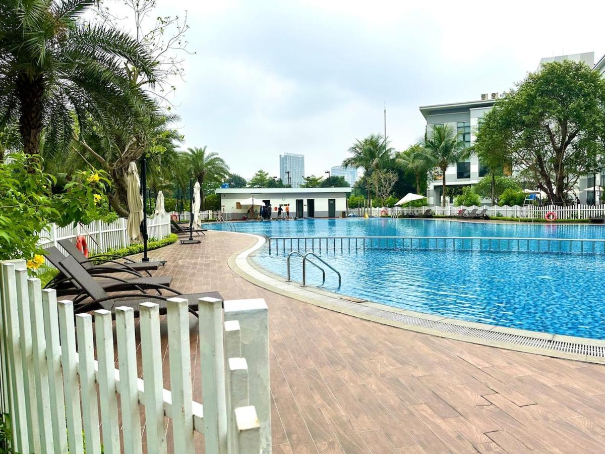 Apt, High Floor, View, Quick To Airport Căn hộ *